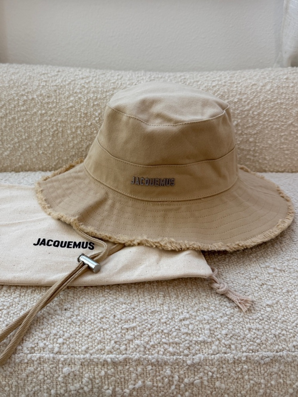 Jacquemus Beige Frayed-Edge Bucket Artichaut Bucket Hat